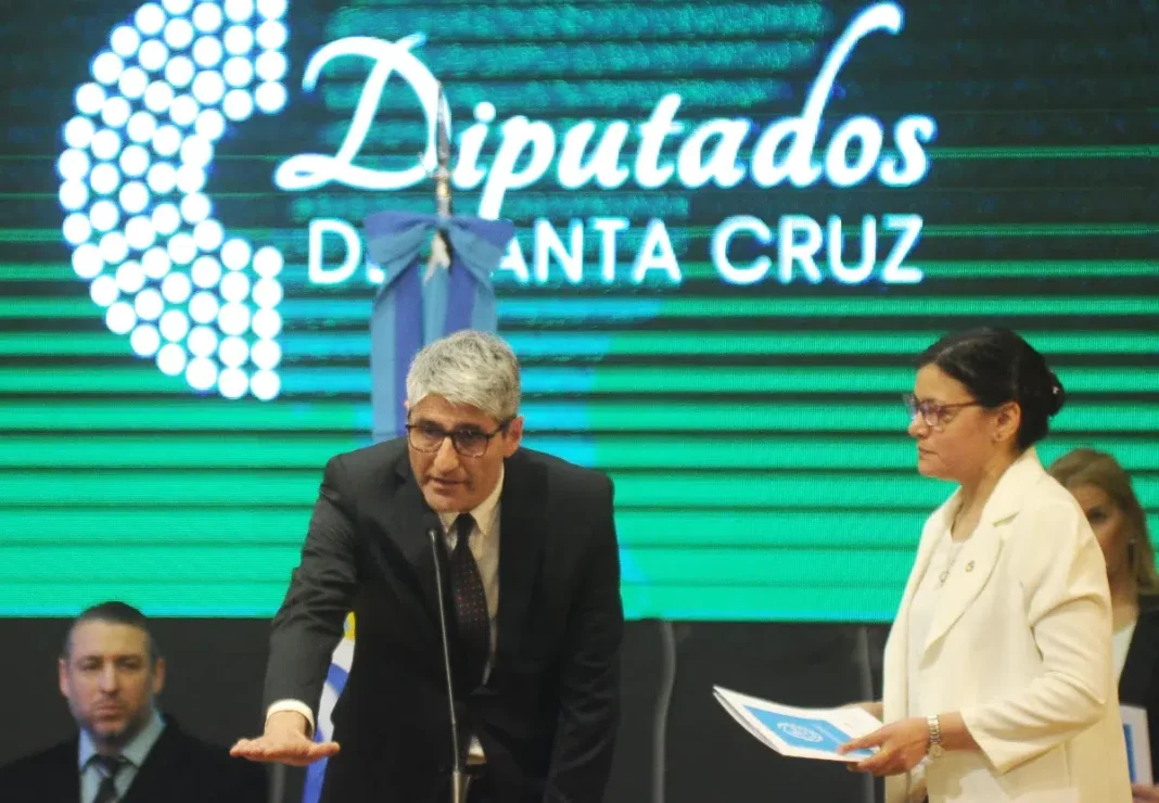 Diputado Piero Boffi en la Legislatura de Santa Cruz