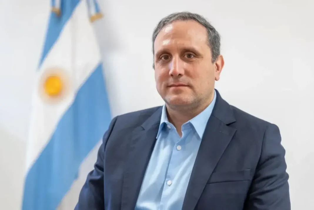 Reunión entre el ministro de Economía Alejandro Barrozo y equipos de hacienda municipales