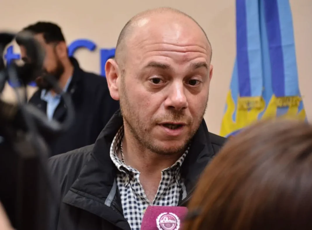 Intendente Darío Menna entrega tasación a ministra Elmiger