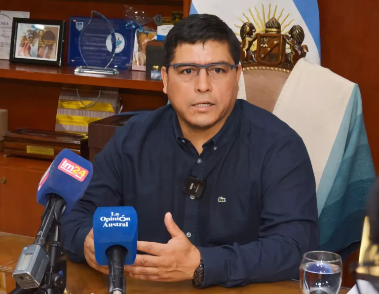 Claudio Vidal durante la presentación del Juzgado Provincial Administrativo de Infracciones de Tránsito